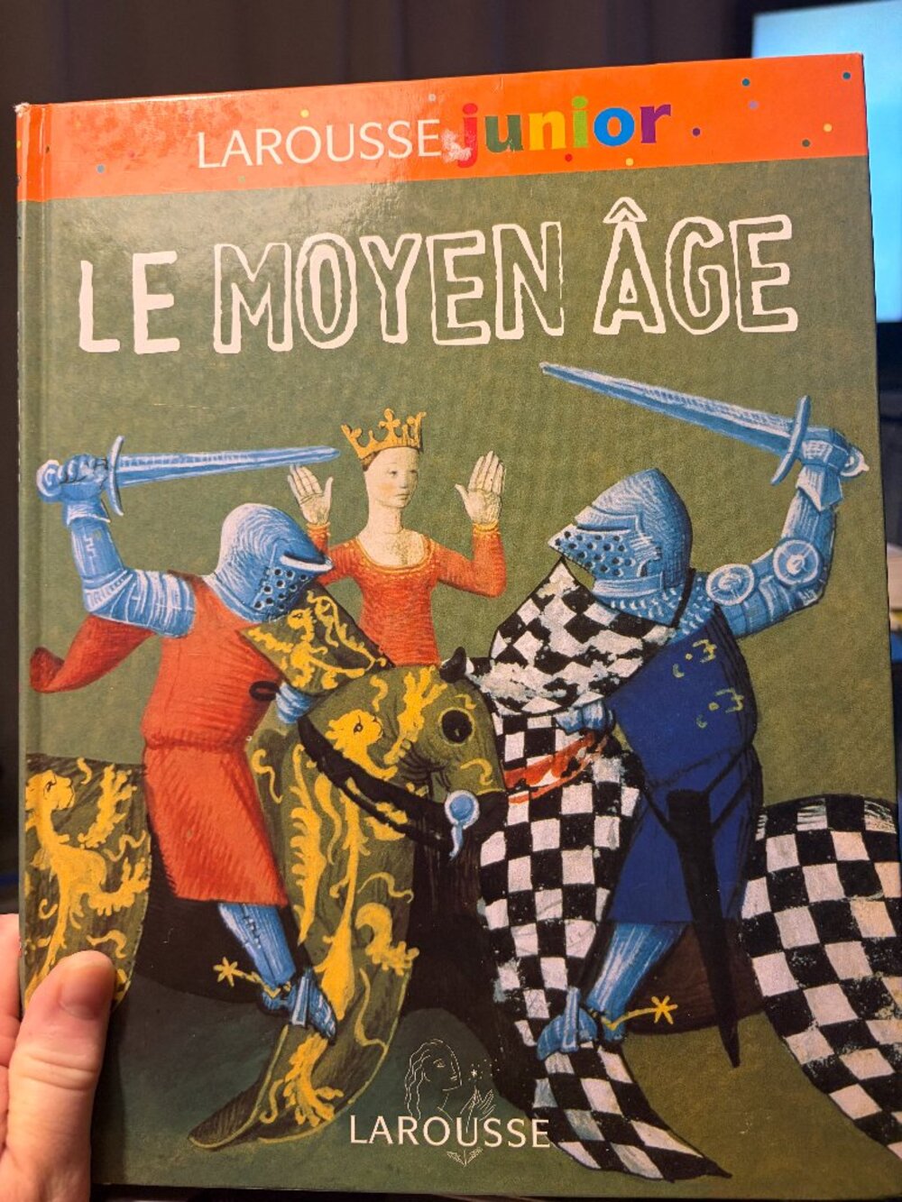 ⚔️ FRENCH Immersion History Book: Larousse Junior Le Moyen Âge Hardcover